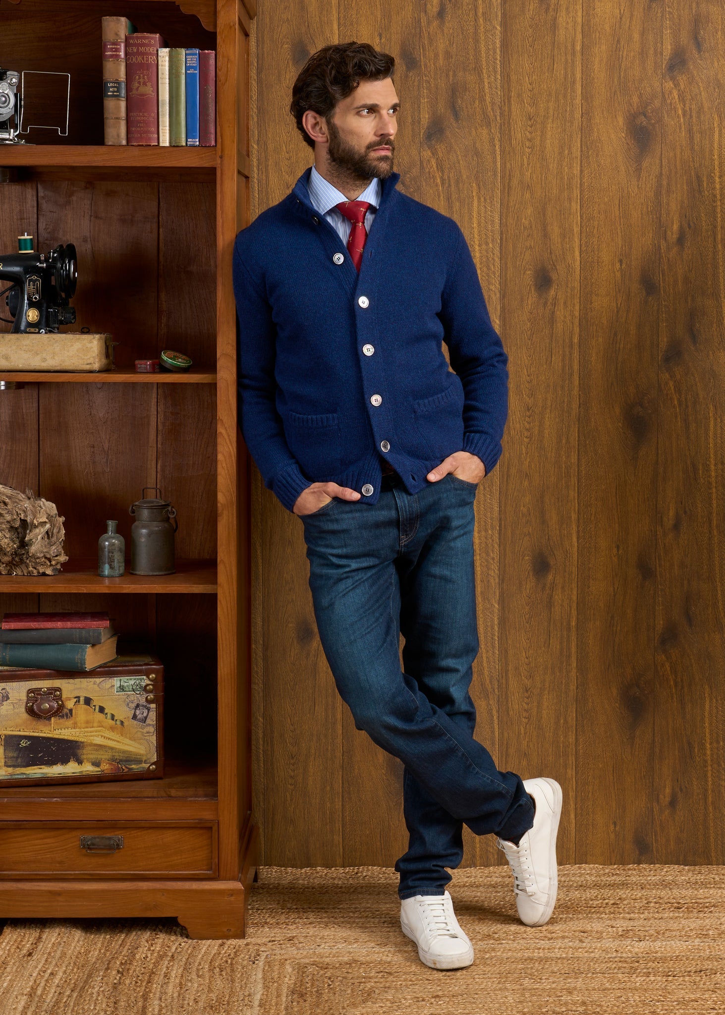 Landford Men's Lambswool Buttoned Jumper In Indigo