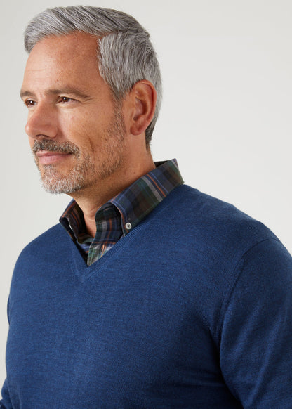 merino-wool-vee-neck-jumper-indigo